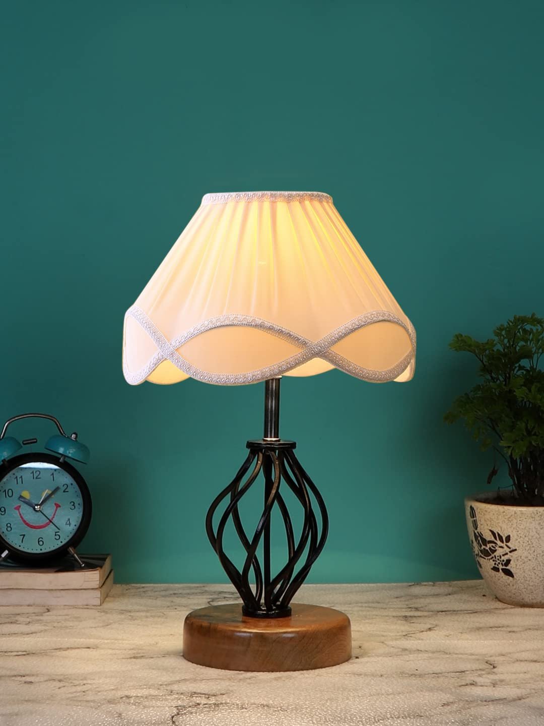 Vintage Off-White Shade Table lamp with Wood & Iron Base (16)