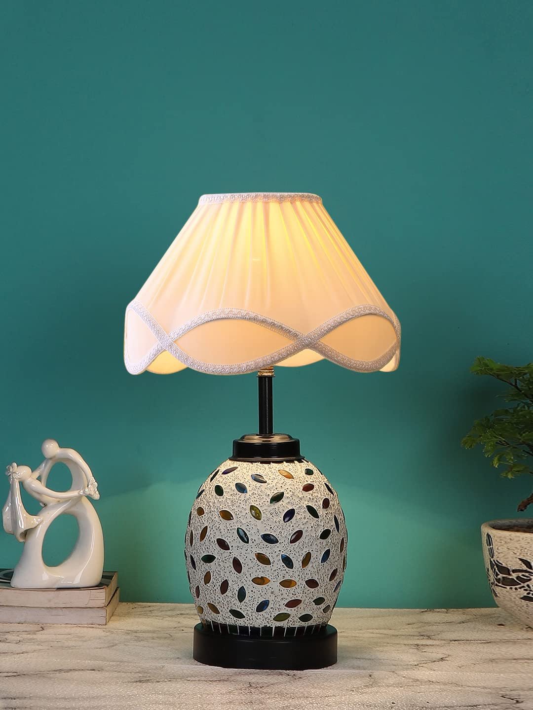 Vintage Off-White Glass Shade Table lamp with Iron Base (203)