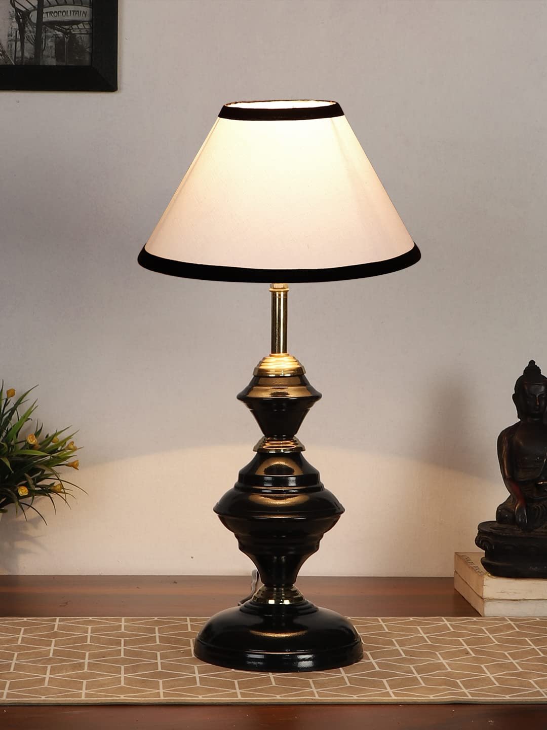 Multicolor Cotton Table lamp with Iron Base(211)