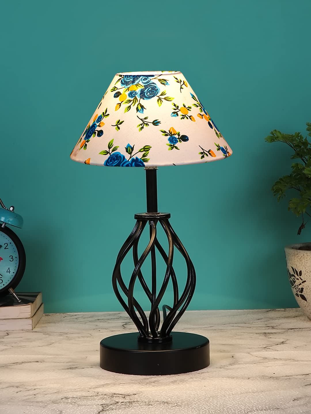 Multicolor Cotton Table lamp with Iron Base(30)