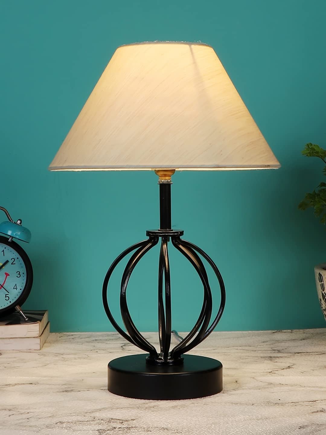 Off-White Cotton Table lamp with Iron Base(35)