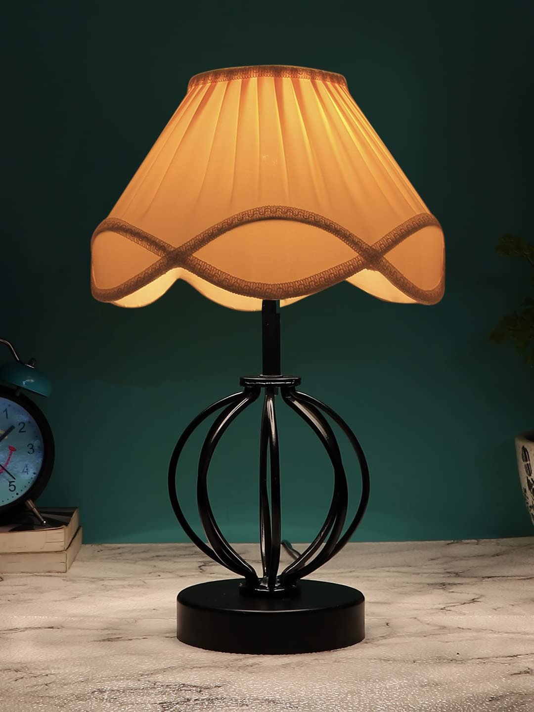 Vintage Off-White Shade Table lamp with Iron Base (50)