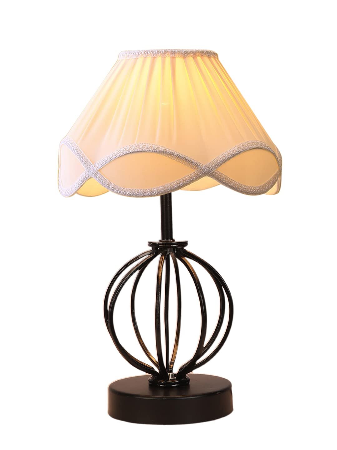 Vintage Off-White Shade Table lamp with Iron Base (50)