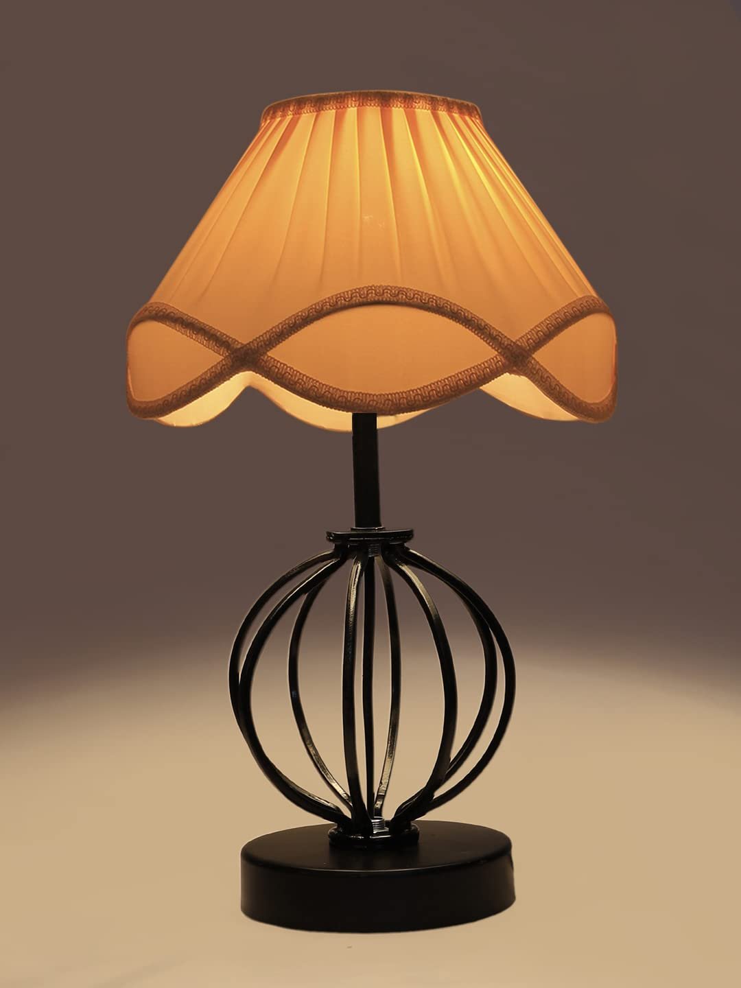 Vintage Off-White Shade Table lamp with Iron Base (50)