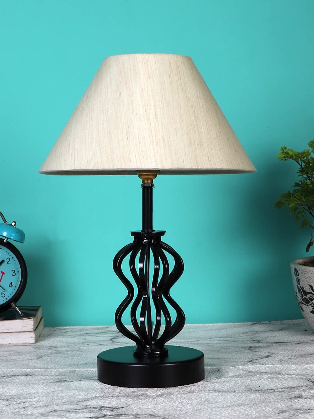 Off-White Cotton Table lamp with Iron Base(86)