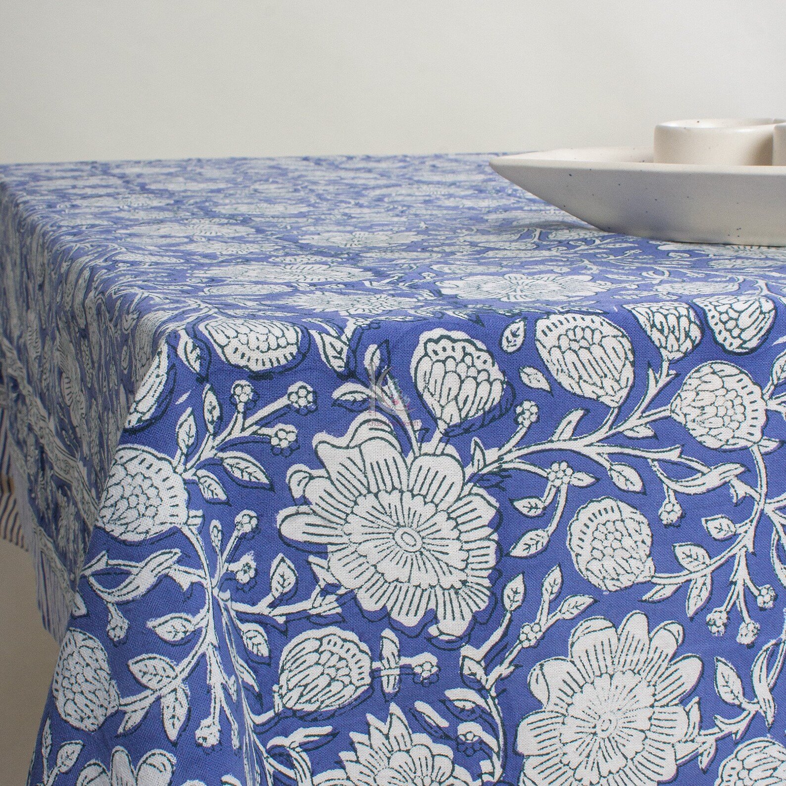 COTTON TABLE CLOTH