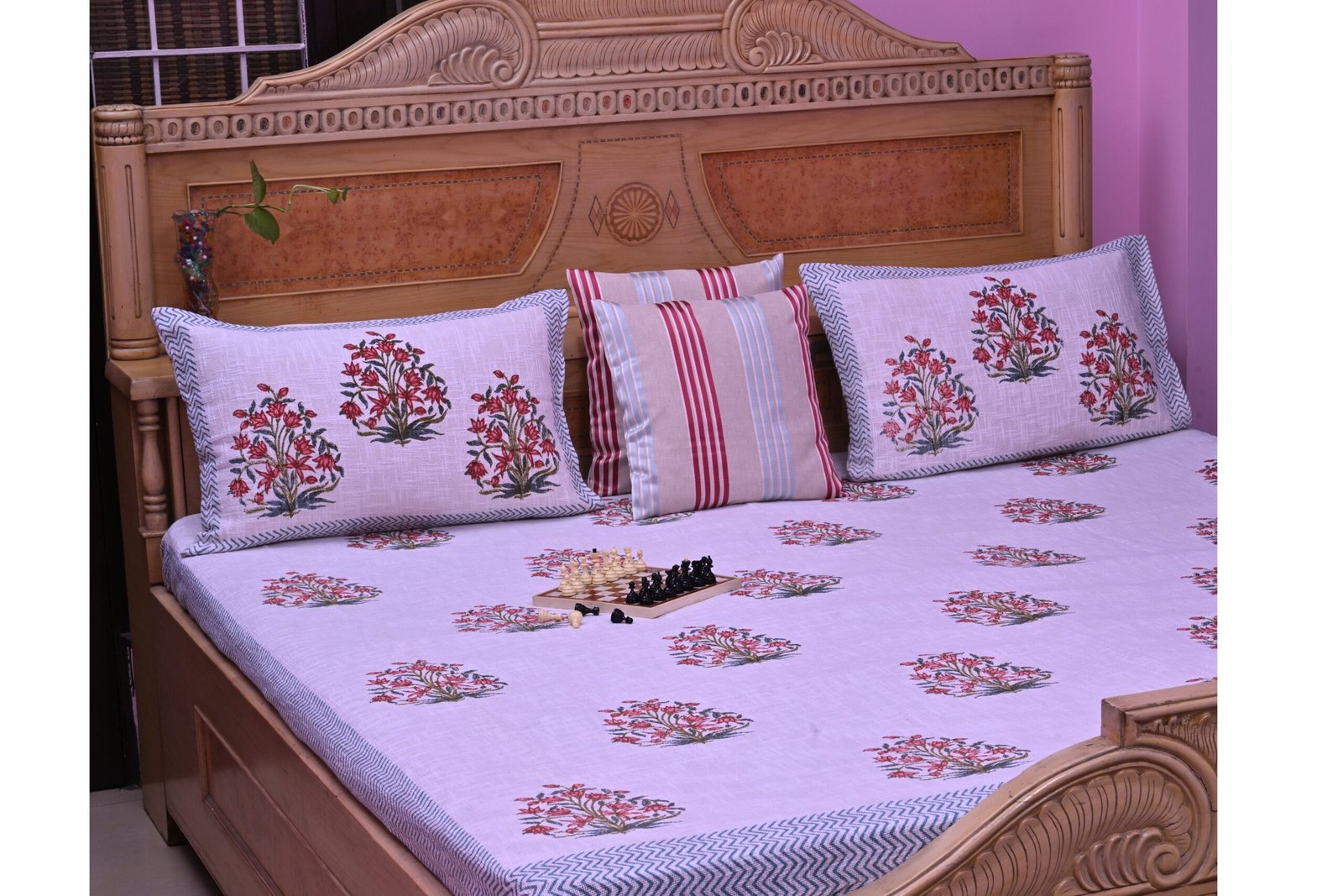 Mughal Garden Bed cover with 2 pillow covers set