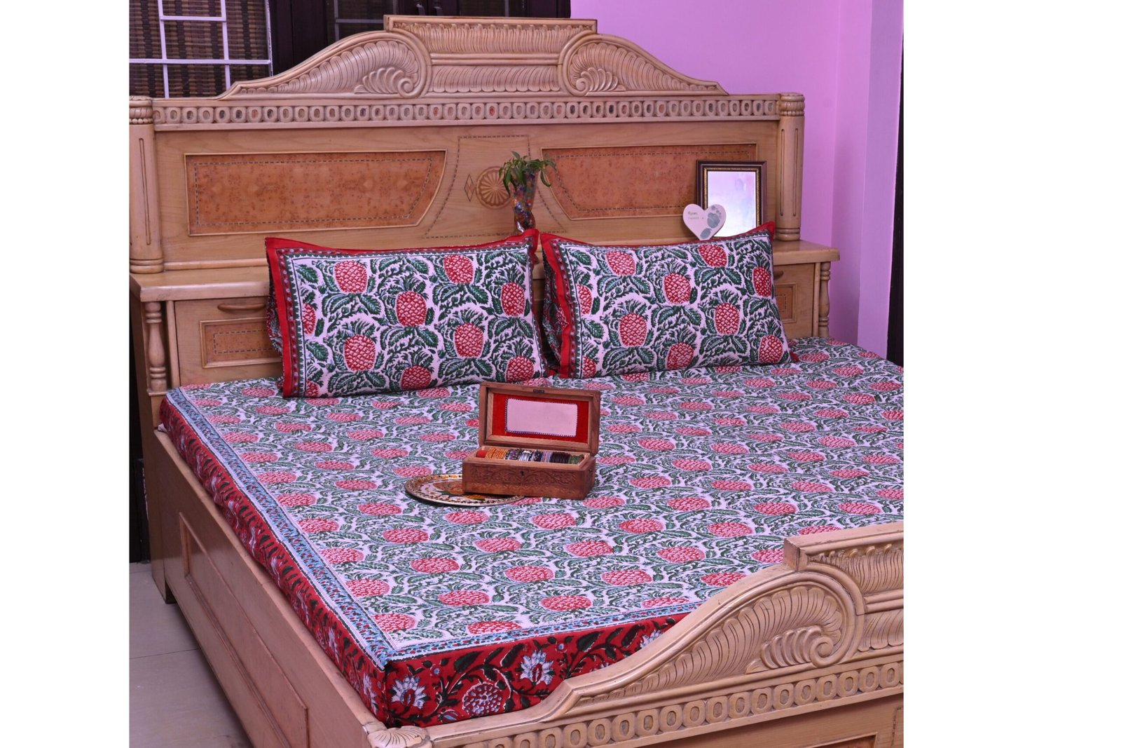 Gulmohar Bedsheet with 2 pillow covers set
