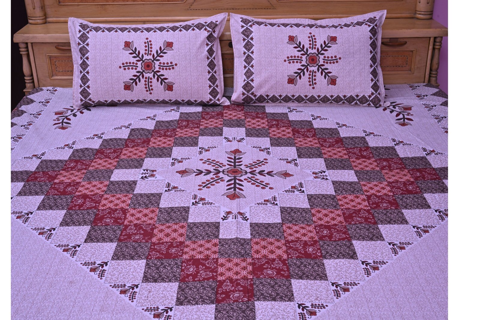 Patch Bedsheet with 2 pillow covers set