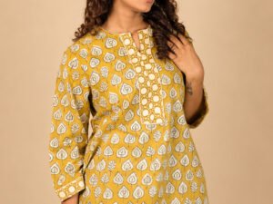 AIRA KURTI WITH FRONT NECK SLIT-DUAL PRINT