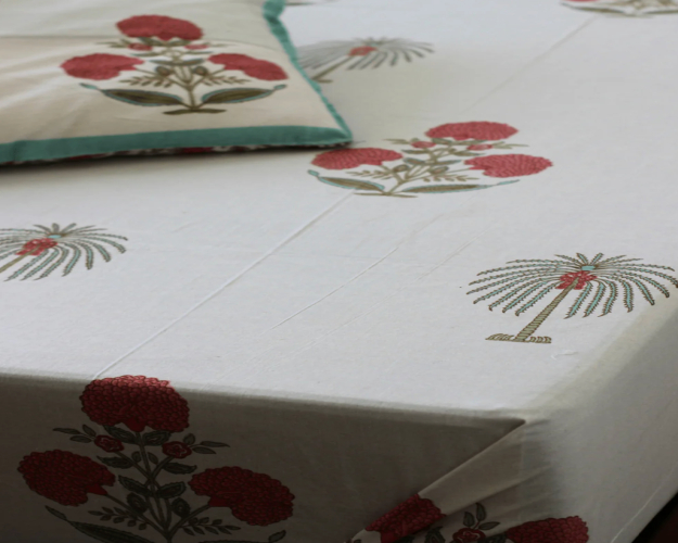 Maharaja Flower Bedsheet with 2 pillow covers set