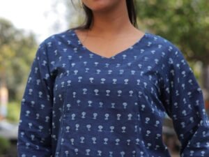 BAANI SIMPLE TOP