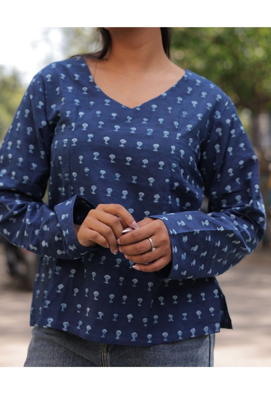 BAANI SIMPLE TOP