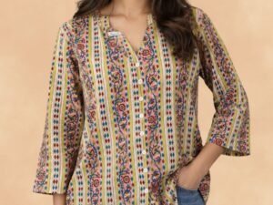 PRINTED MYRA TUNIC WITH V NECK-FRONT BUTTONS