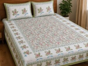Lakeer Bedsheet with 2 pillow covers set